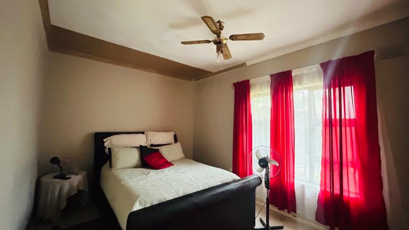 2 Bedroom Property for Sale in Fairview Western Cape
